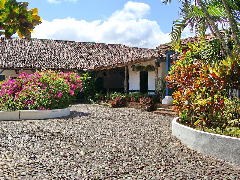 File:Museo de la Nacionalidad en la Villa.jpg