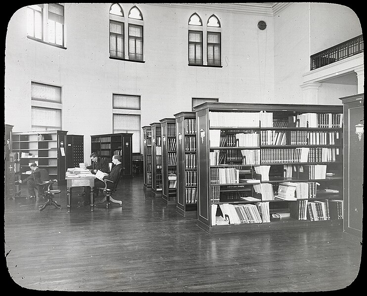 File:National Museum of Canada library (IMG2011-0036-0397-Dm).jpg