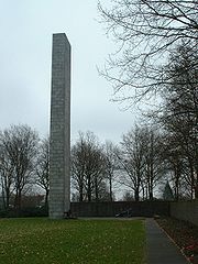 Спомен-кула на поранешниот концентрациониот камп Нојенгаме.