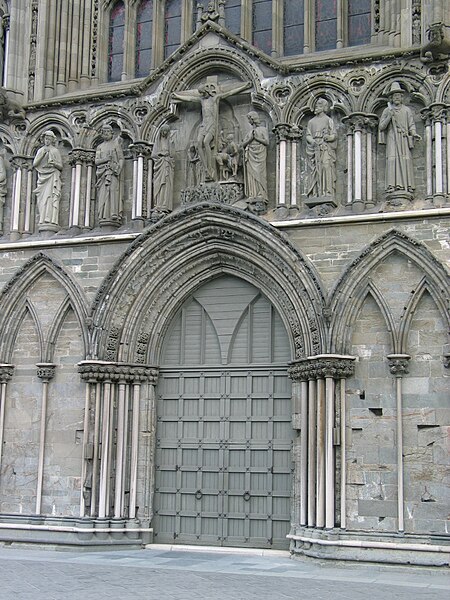 File:Nidarosdomen Trondheim 6.jpg