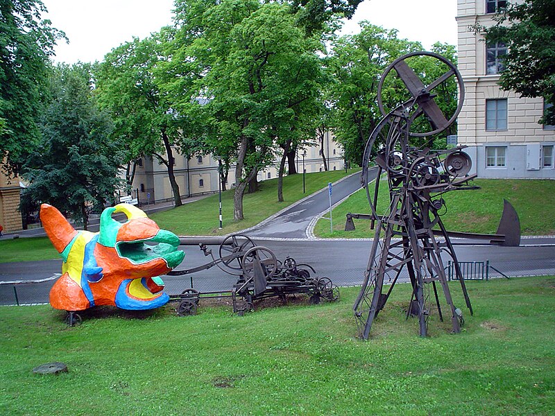 File:Niki de Saint Phalle St 4.jpg