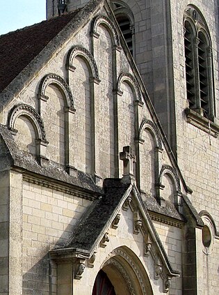 Nouvron-Vingré église (façade) 1a.jpg