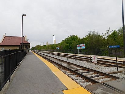 How to get to Oak Forest Station with public transit - About the place