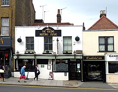 مسافرخانه Old Miter، Chipping Barnet.JPG