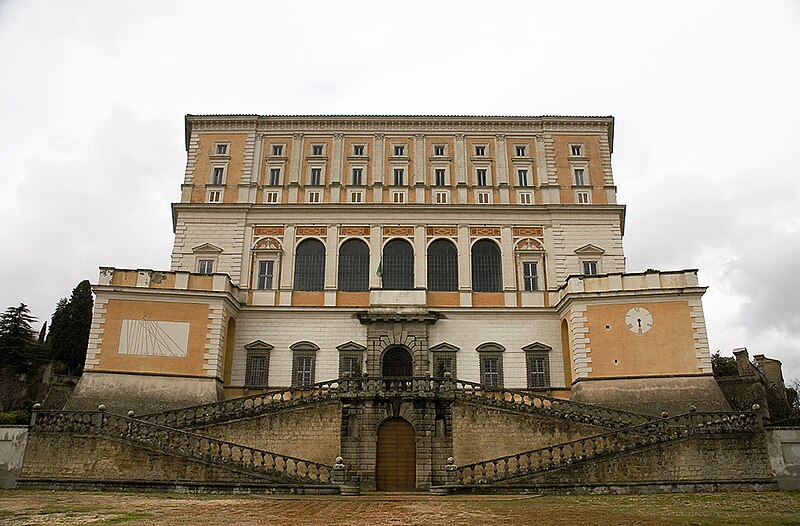 File:Palazzo Farnese Front View.jpg