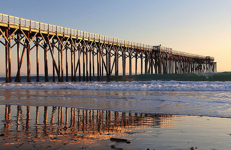 File:Pier, W.R. Hearst State Beach, San Simeon, Calif. (6446694341).jpg