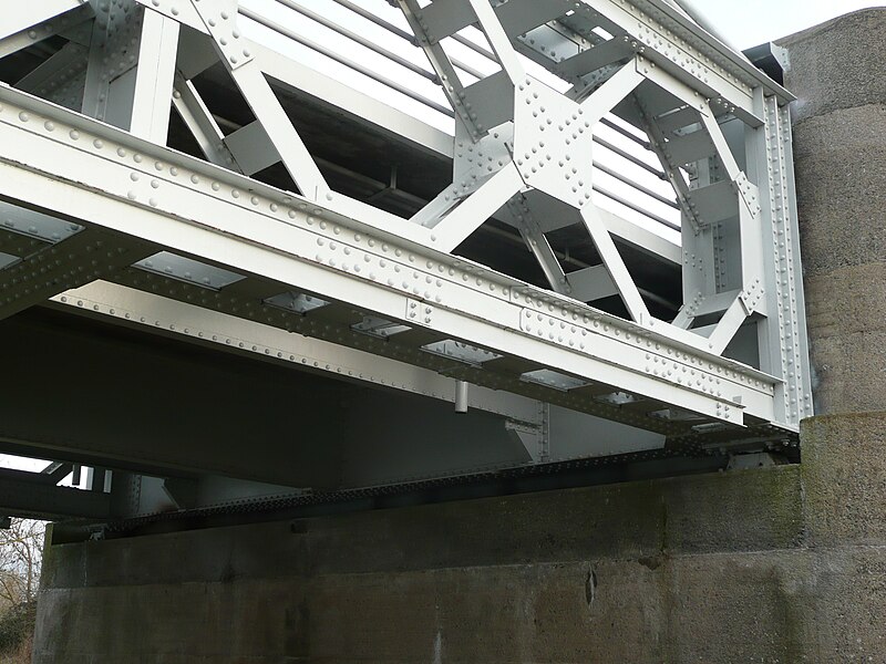 File:Pont suspendu de Varades (5).jpg