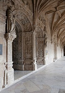 Porta da sala do capítulo