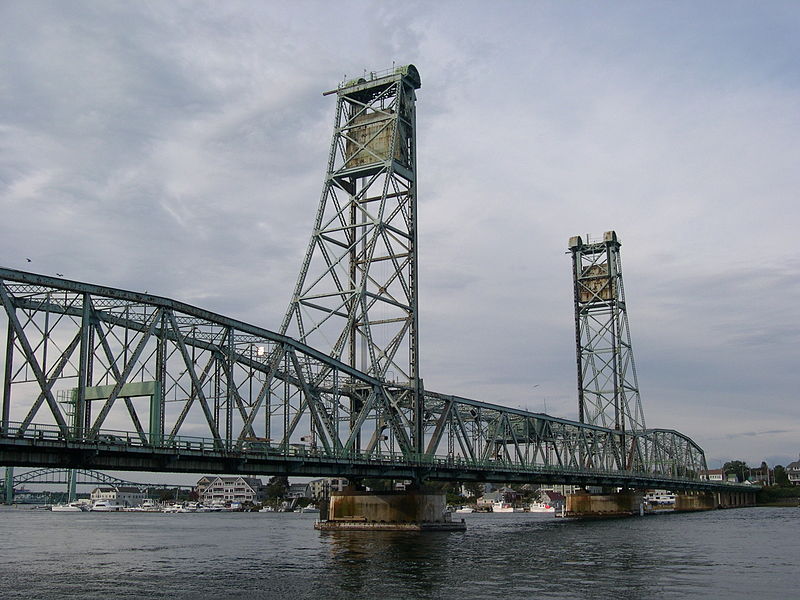 File:Portsmouth Memorial Bridge 01.jpg