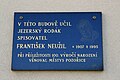 Čeština: Úřad městyse Pozořice, místní knihovna a sídlo pošty, Na Městečku 14. Pamětní deska Františka Neužila, který v této budově někdejší školy učil.