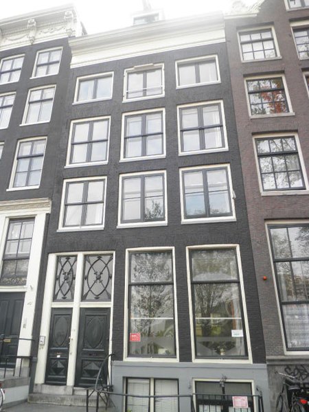 File:Prins Hendrikkade 136 te Amsterdam.jpg