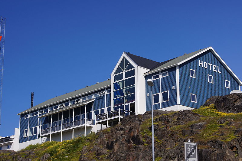 File:Qaqortoq hotel.jpg