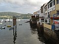 Casas cara á ría de Ares. Ó fondo Pontedeume