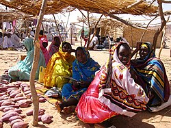 Refugee women in Chad.jpg