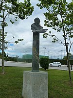 Monumento a Ricardo Vázquez-Prada