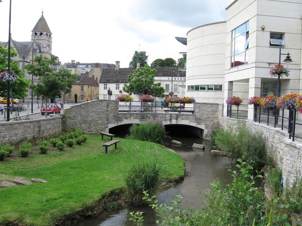 River Marden, Calne town centre