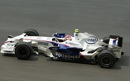 Fail:Robert_Kubica_2008_Malaysia_2.jpg