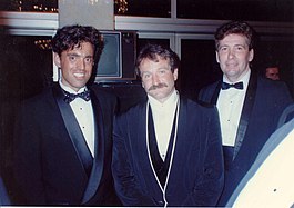 Williams (centro) en la gala de los Óscar del año 1990