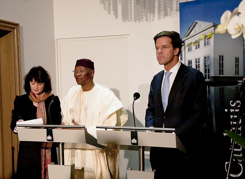 File:Rutte and Touré.jpg