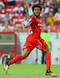 Spartak Moscou anuncia acordo com o Milan e contratação de Luiz Adriano