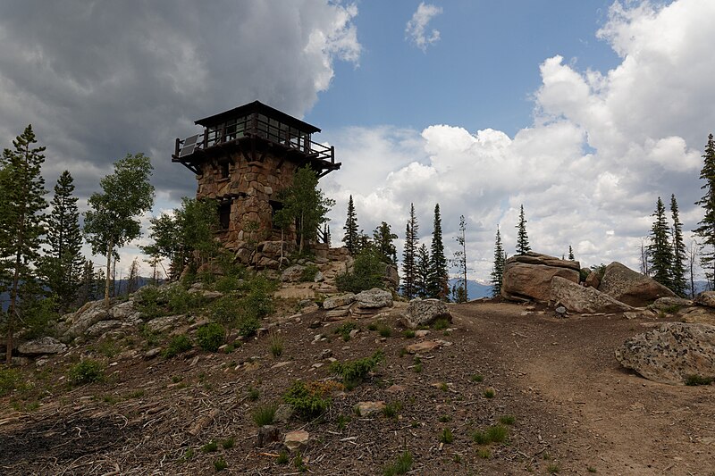 File:Shadow Mountain Fire Lookout (9363882948).jpg