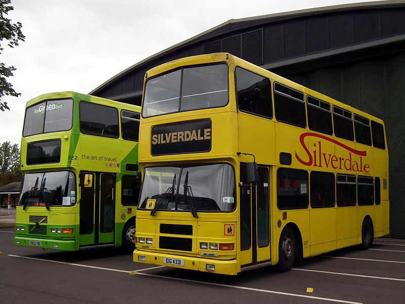 File:Silverdale EIG 4331 and The Green Bus 922 S922 YOO.jpg