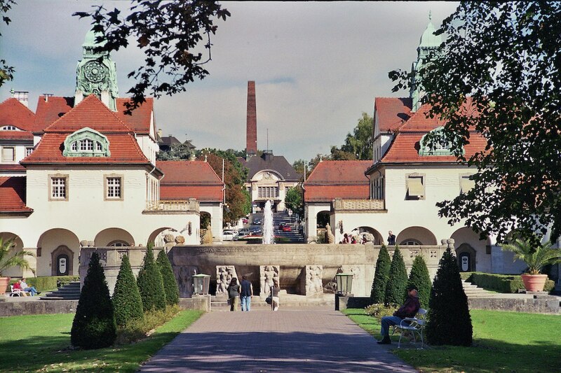 File:Sprudelhof Bad Nauheim, Hessen, Germany.jpg