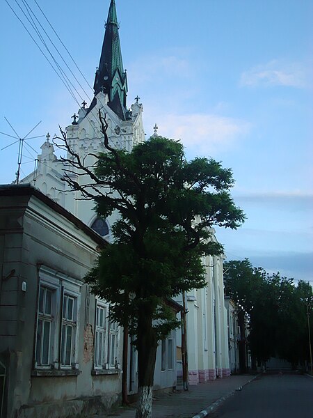 File:St Archistratig Mihail's Church 2.jpg