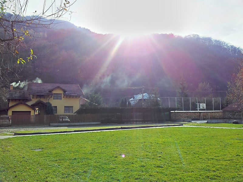 File:Sun - panoramio (18).jpg