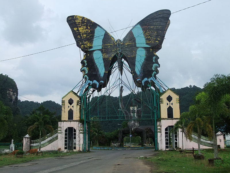 Berkas:Taman Wisata Bantimurung.JPG