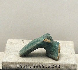 Terracotta handle fragment, Yale University Art Gallery, inv. 1938.5999.3293