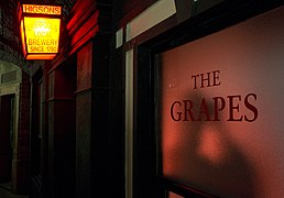 The Grapes, Mathew Street (replica) - The Beatles Story (2012-03-18 12.43.07 by Richardjo53).jpg