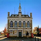 The Town Hall in Staines 8191643668.jpg