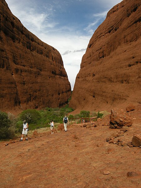 File:The olgas 01.JPG