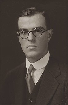 Wilder in 1920 lulus dari Yale
