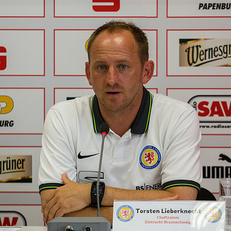Torsten Lieberknecht DFB Pokal Pressekonferenz.JPG