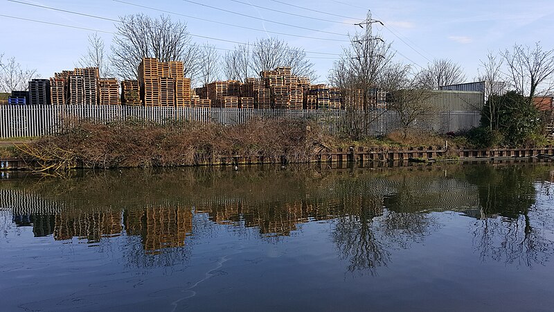 File:Tottenham Marshes 20170313 154026 (33812638608).jpg