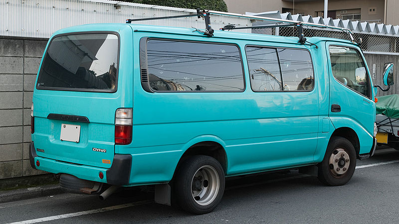 File:Toyota Dyna Route-van 002.JPG