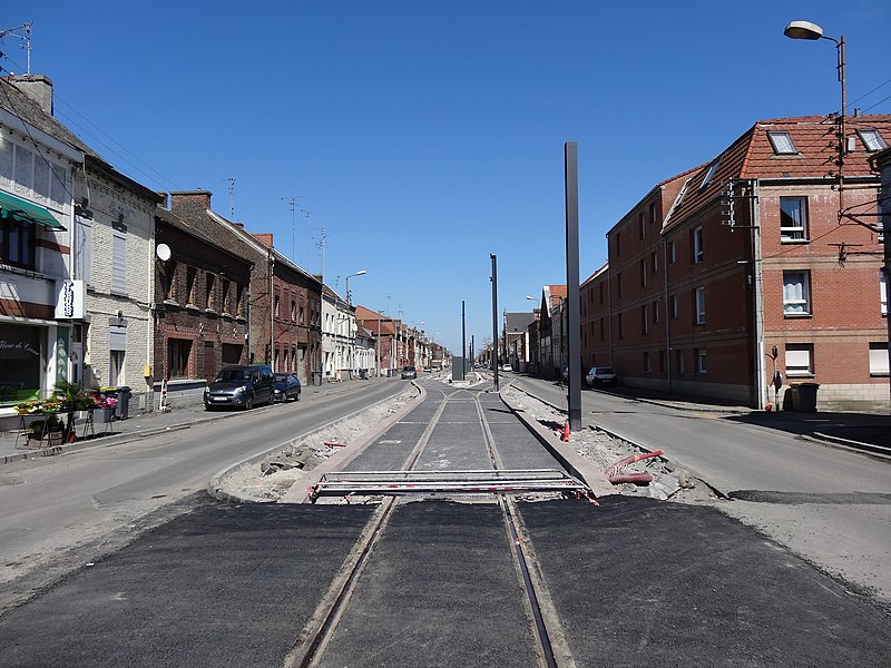 File:Travaux de la branche vers Vieux-Condé de la ligne B du tramway de Valenciennes en avril 2013 (131).JPG