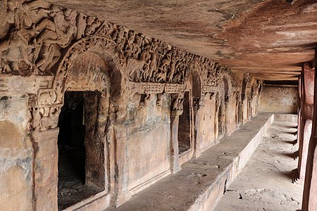 Udayagiri Caves - Rani Gumpha 05.jpg