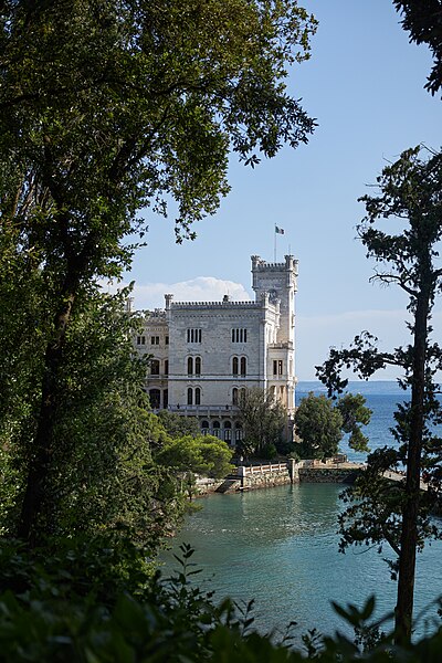 File:View of Miramare Castle.jpg