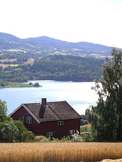 View over Jarenvatnet.jpg