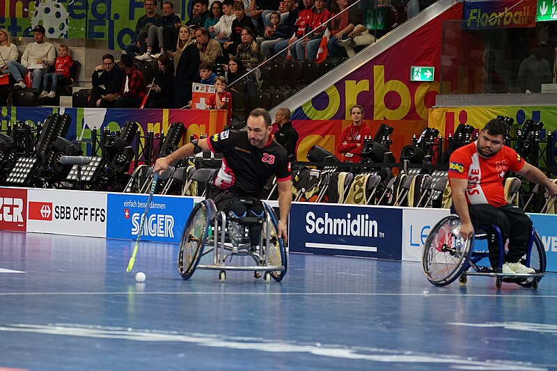 File:WFC2022 Finland vs Switzerland Wheelchair Floorball 05.jpg