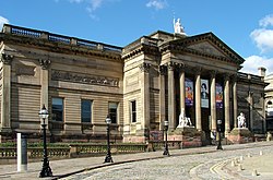 Entrée principale de la Walker Art Gallery