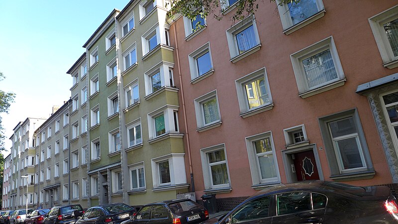 File:Wilhelm-Blum-Straße 20-26.jpg