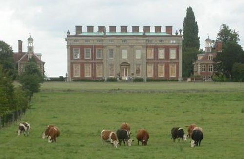 The Church Siding spur, west of Wotton station, served the Duke of Buckingham's home at Wotton House.