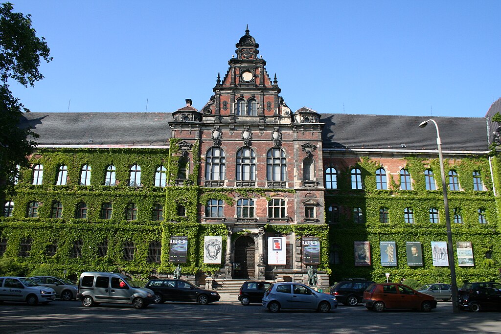 Batiment principal de Musée National de Wroclaw.