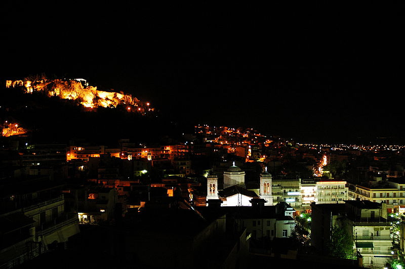 File:Λαμία By Night!.jpg