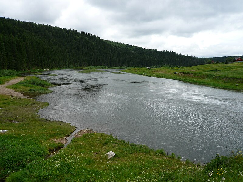 File:Река Койва.jpg