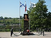 Памятник В. А. Корнилову в Старице